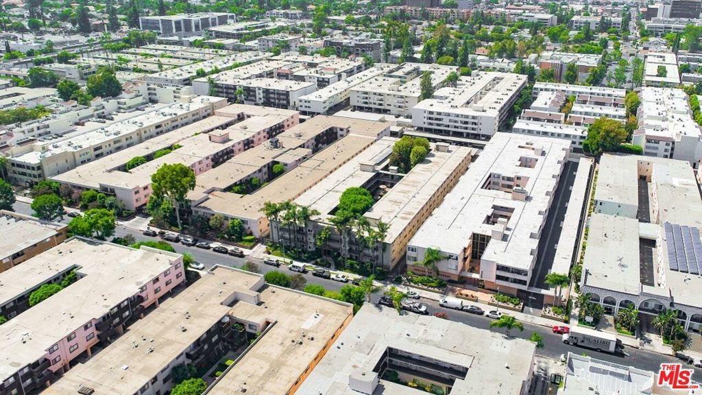 Photo of Listing #24445521