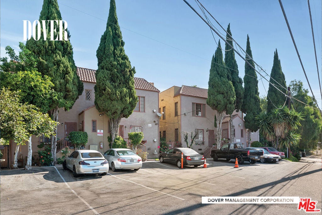 Photo of Listing #24453401