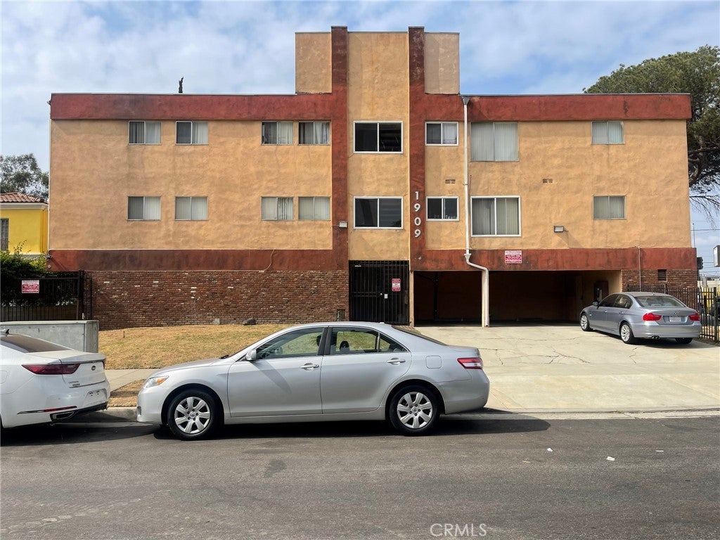 Photo of Listing #DW24212732