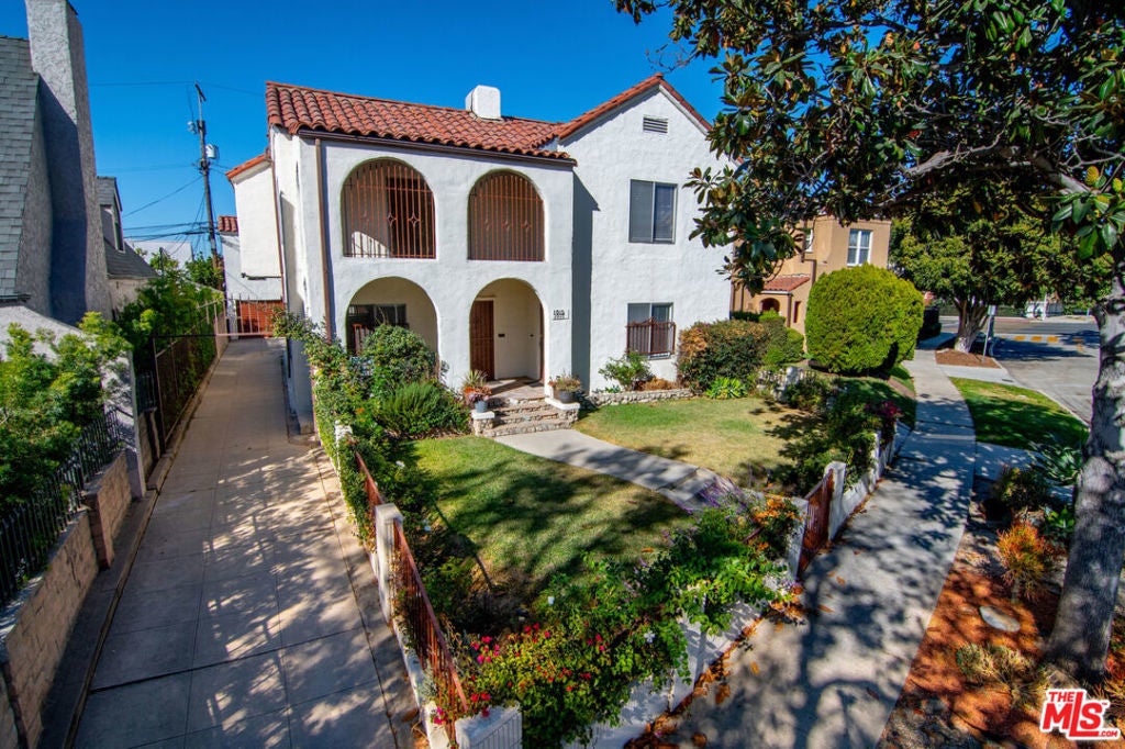 Photo of Listing #24464285