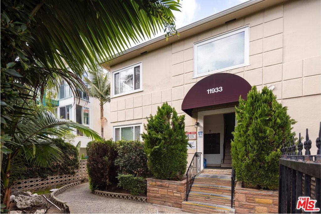 Photo of Listing #24469321