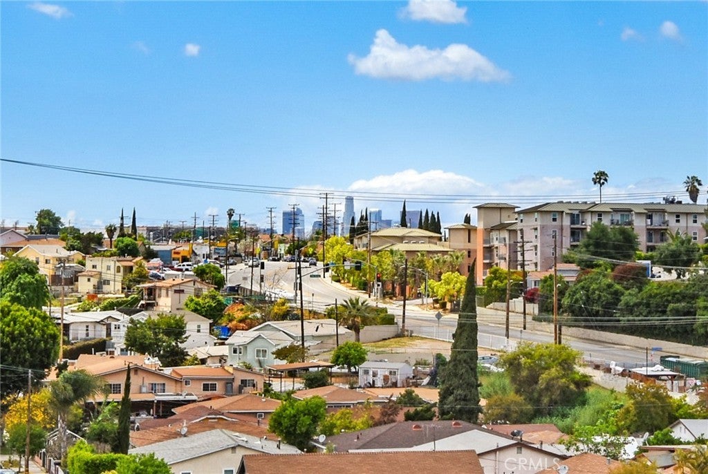 Photo of Listing #DW24245473