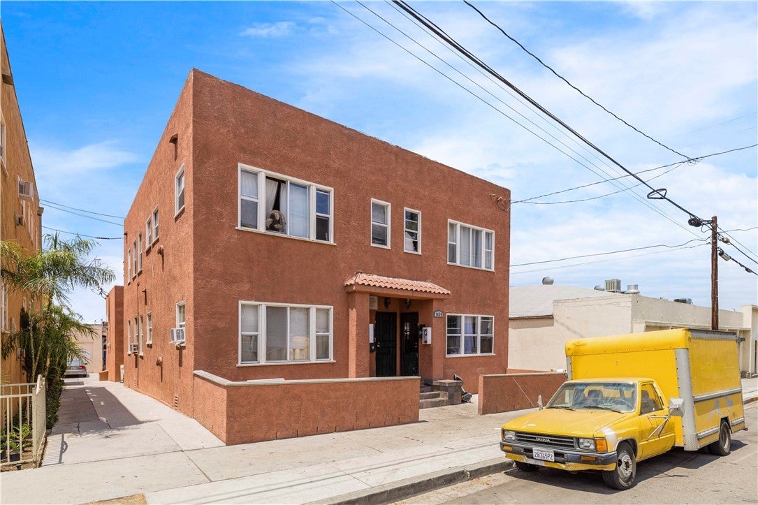 Photo of Listing #SB24250411