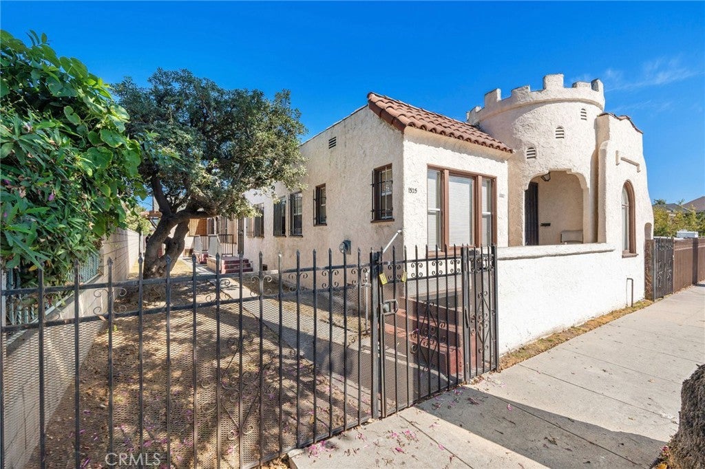 Photo of Listing #SB25003293