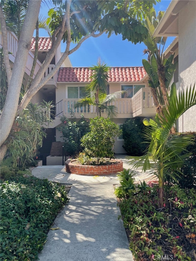 Photo of Listing #SB25001636