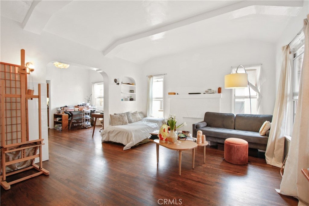 Photo of Listing #PW25013659