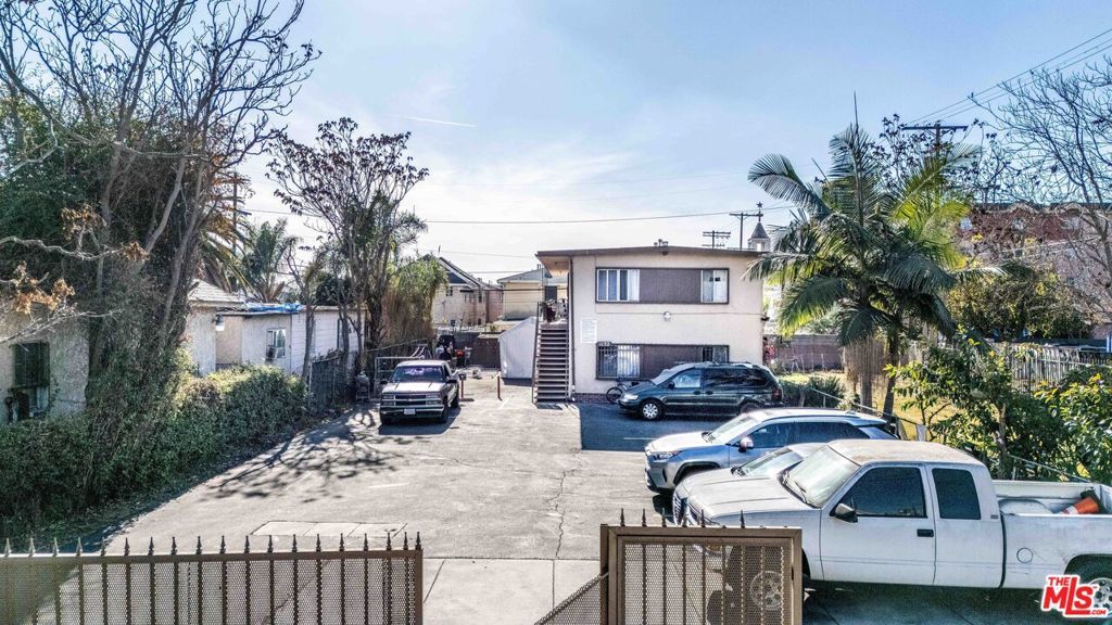 Photo of Listing #25492653