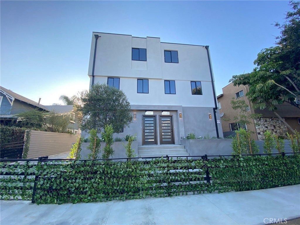 Photo of Listing #DW25025332