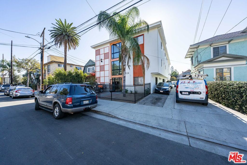 Photo of Listing #25495795