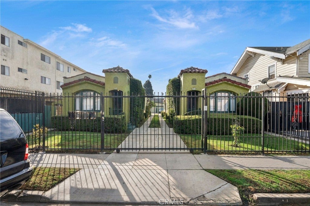 Photo of Listing #SB25010653