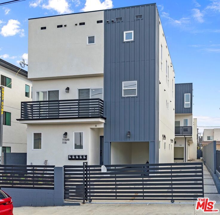 Photo of Listing #25491869