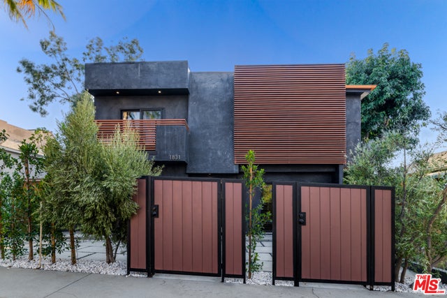 Photo of Listing #25499187