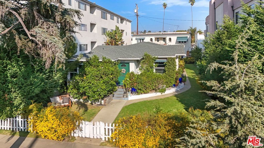 Photo of Listing #25498865