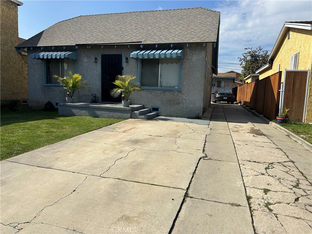 Photo of Listing #DW25036344