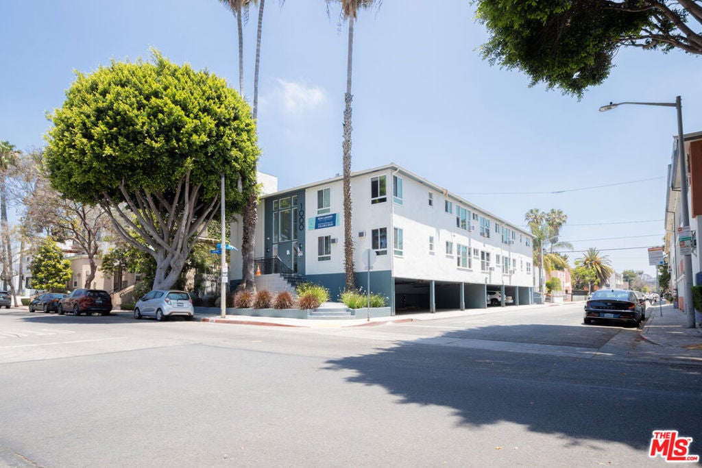 Photo of Listing #25500473