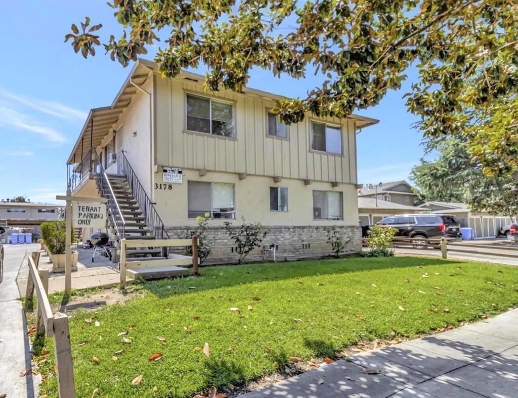 Photo of Listing #ML81995436