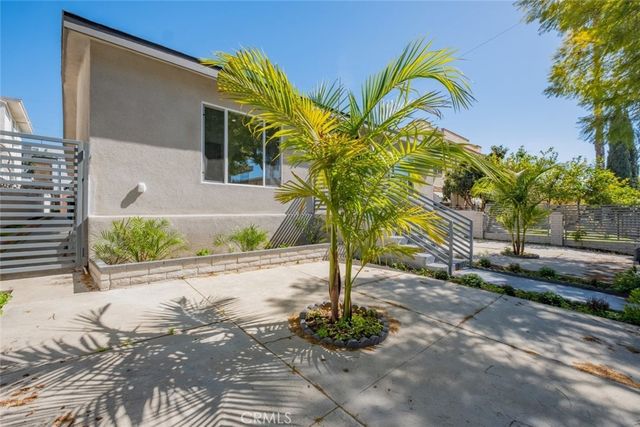 1832 N Alexandria Avenue, Los Angeles