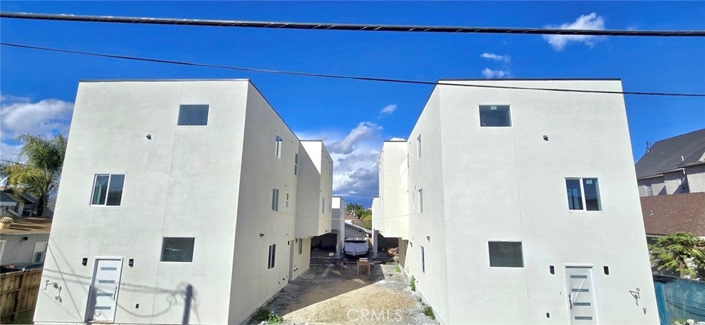 Photo of Listing #DW25056319