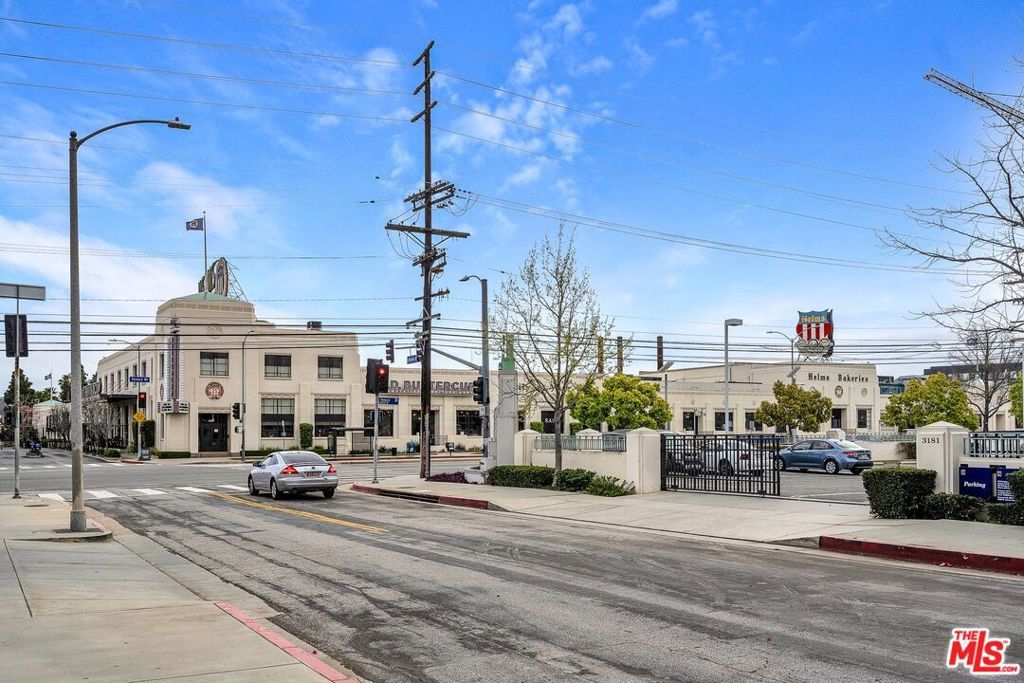 Photo of Listing #25515435