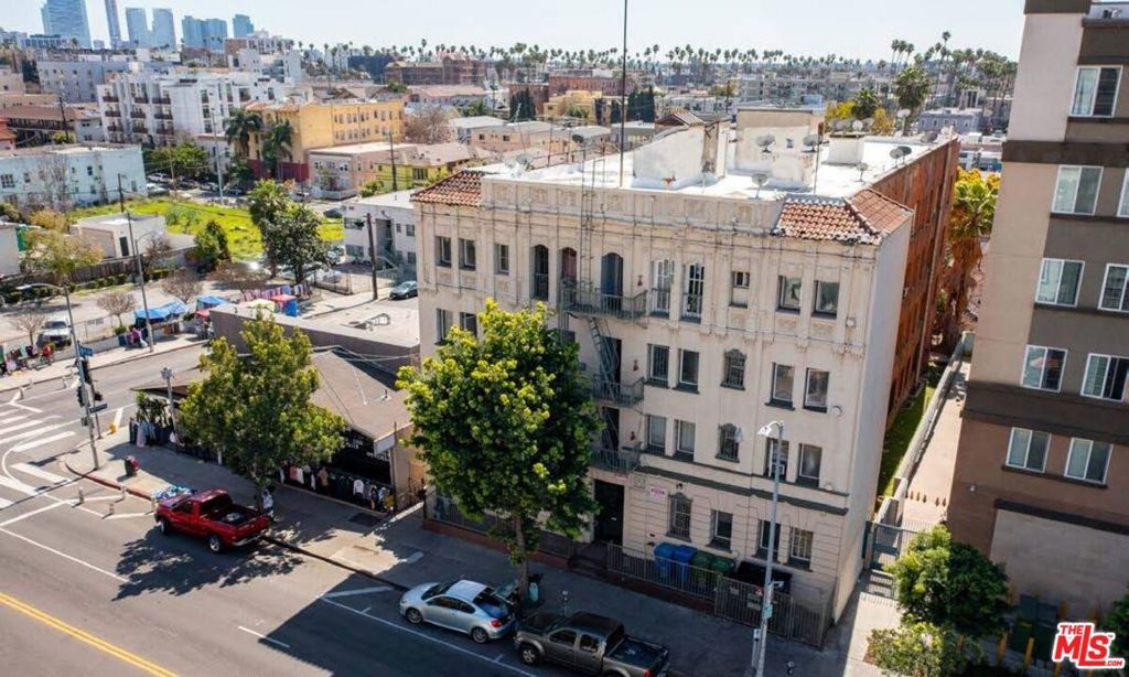 Photo of Listing #25517279