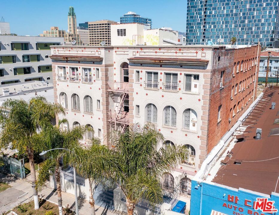 Photo of Listing #25517333