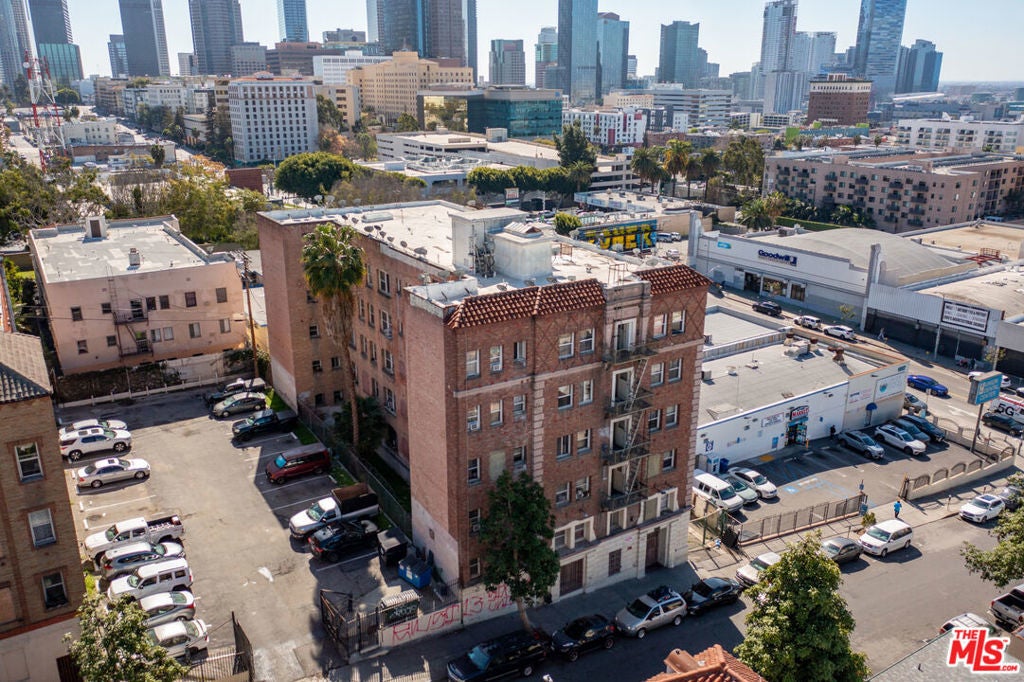 Photo of Listing #25517357