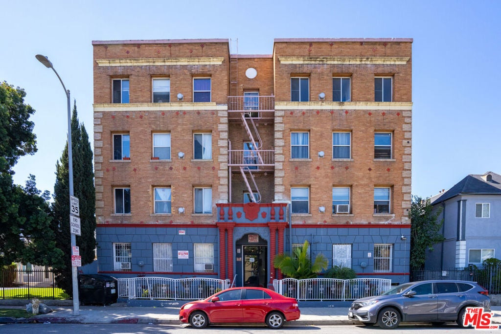 Photo of Listing #25517403