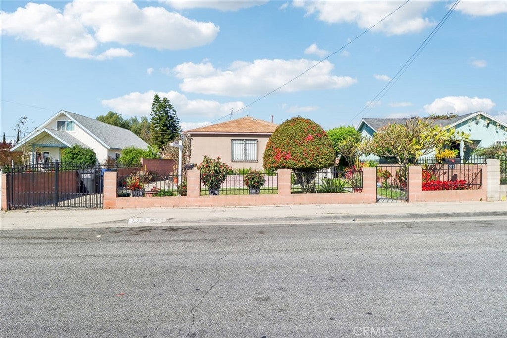 Photo of Listing #IV25074039