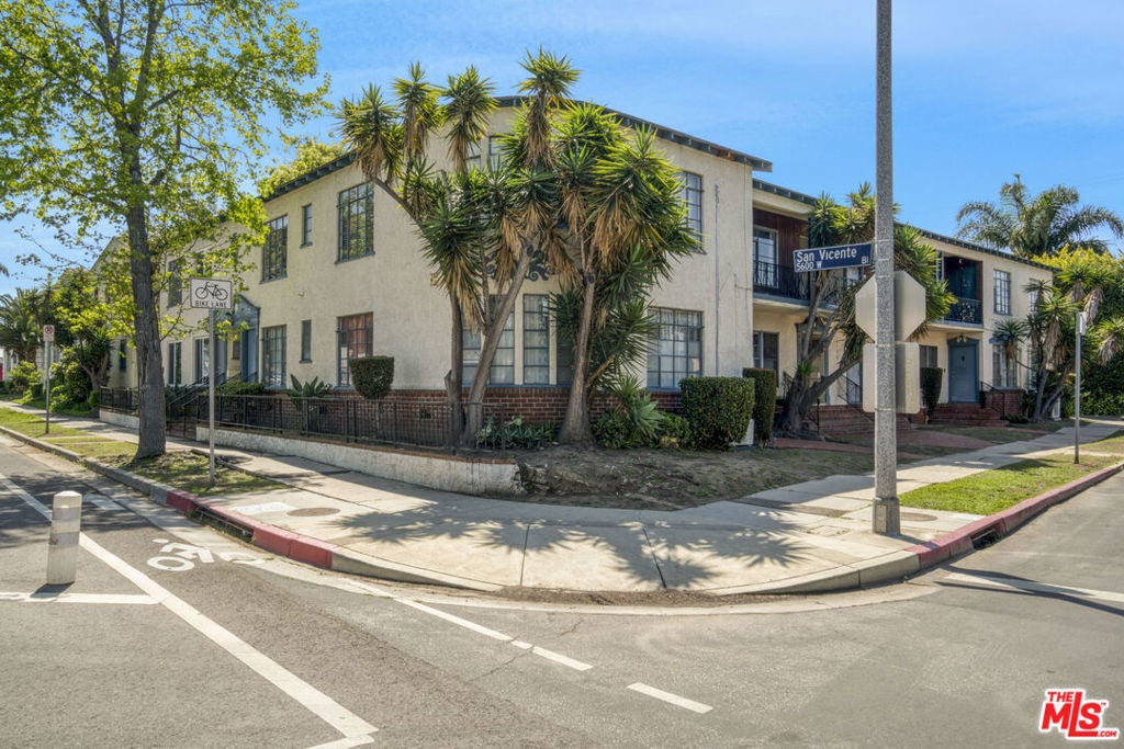 Photo of Listing #25523913