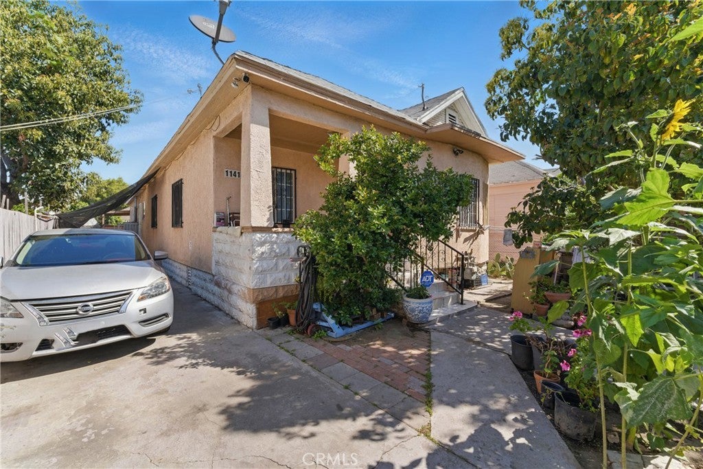 Photo of Listing #DW25084931