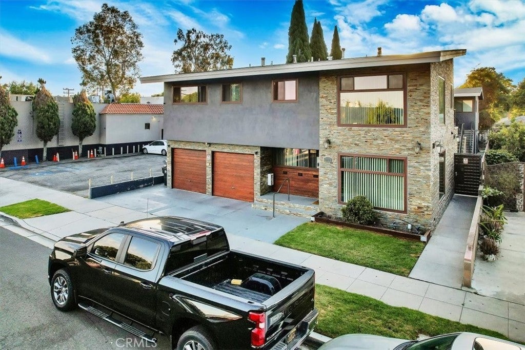 Photo of Listing #NP25090735