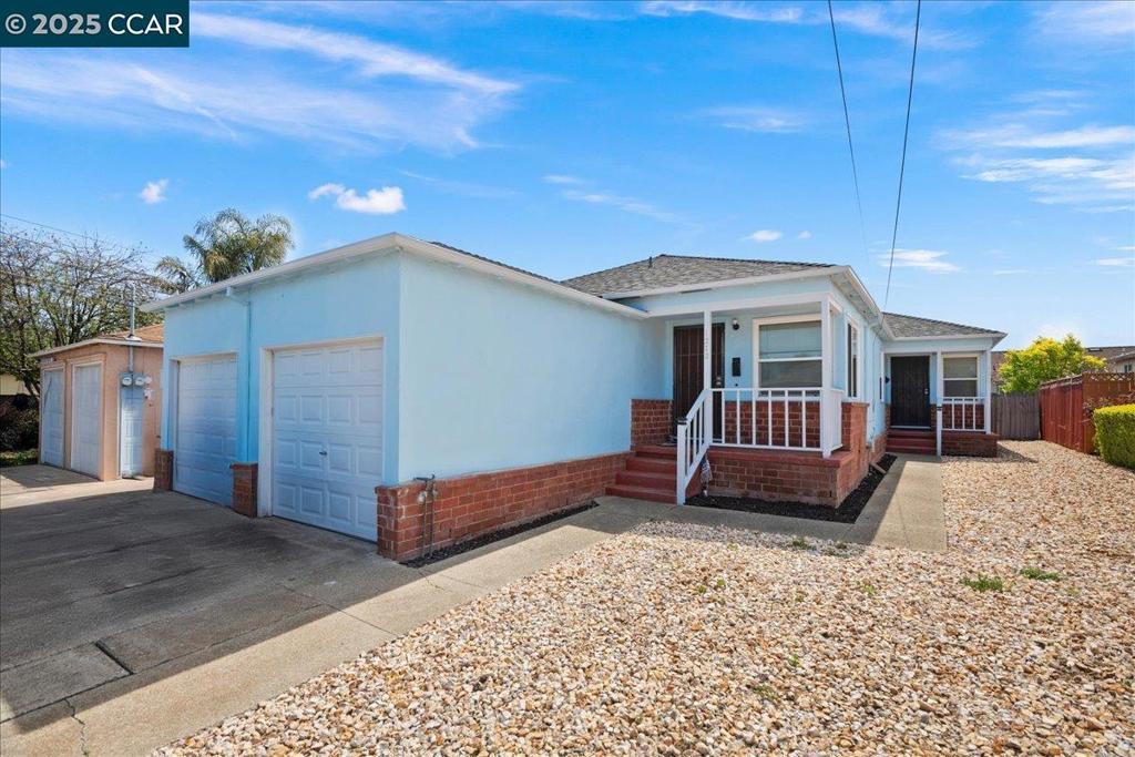 Photo of Listing #41095371