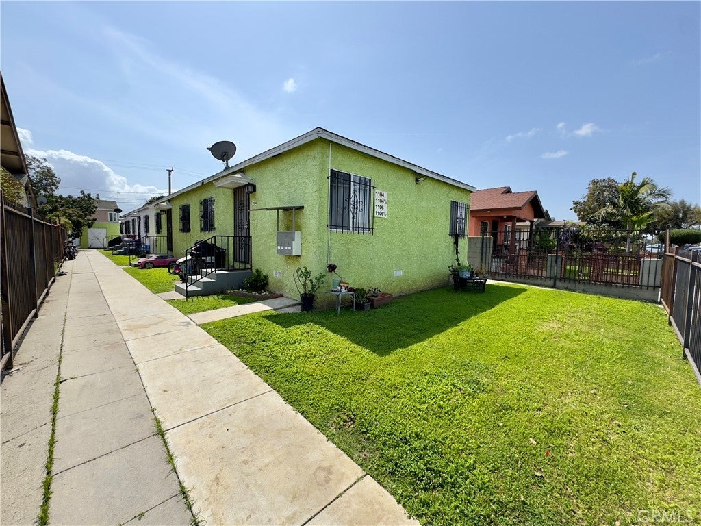 Photo of Listing #SR25096732