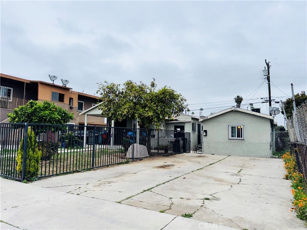 Photo of Listing #IV25101568