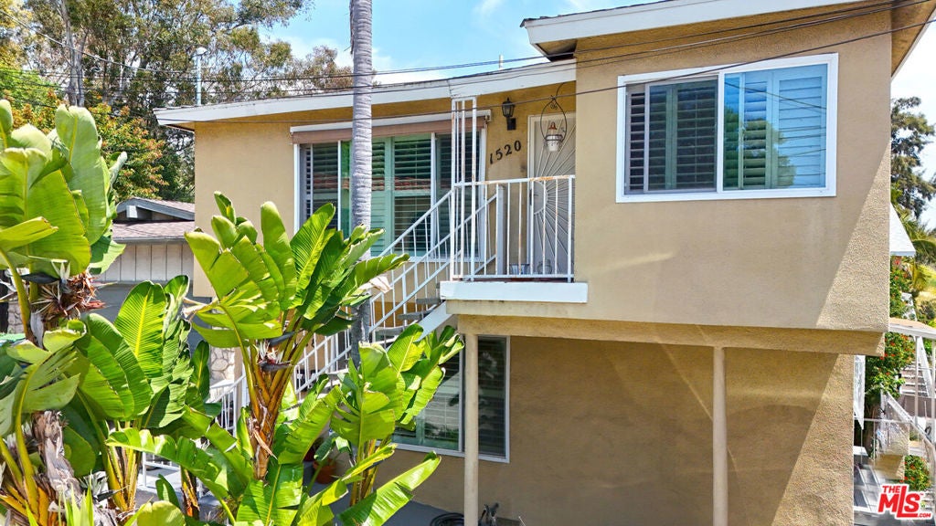 Photo of Listing #25537389