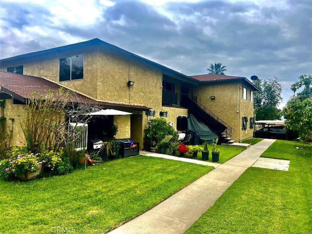 Photo of Listing #IV25106947