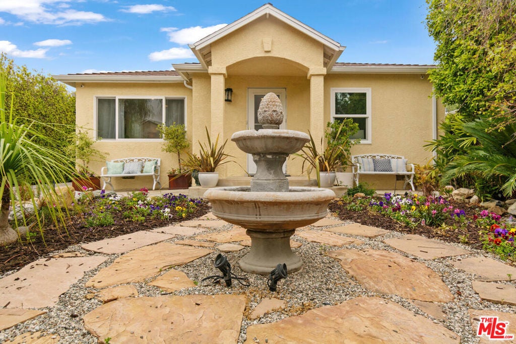 Photo of Listing #25540003