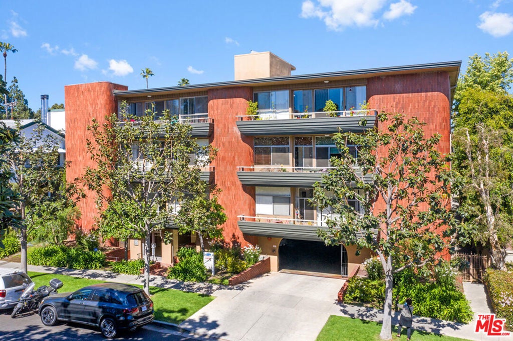 Photo of Listing #25541523