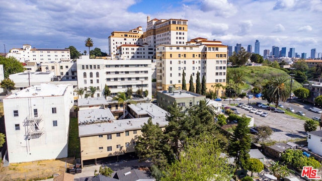 627 Coronado Terrace, Los Angeles