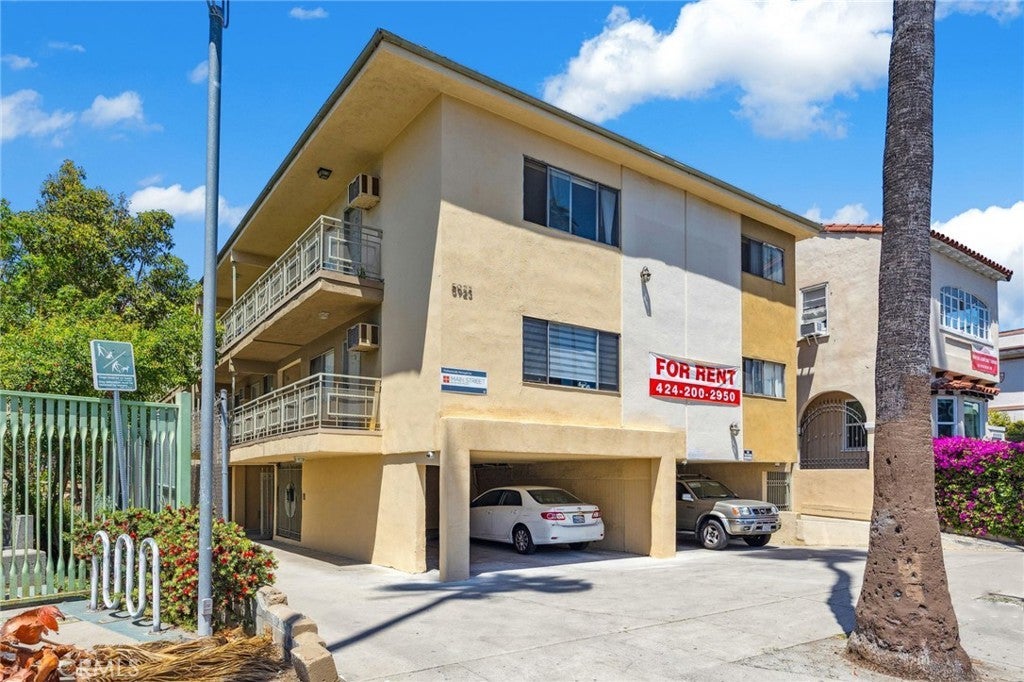 Photo of Listing #OC25129260