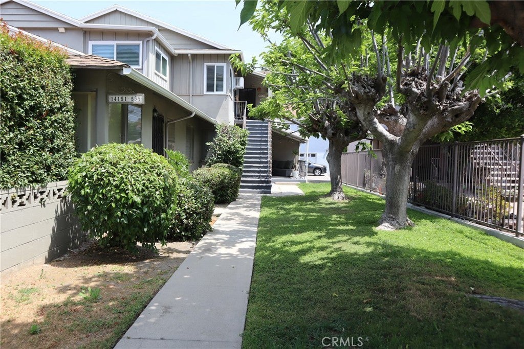 Photo of Listing #SR25137105