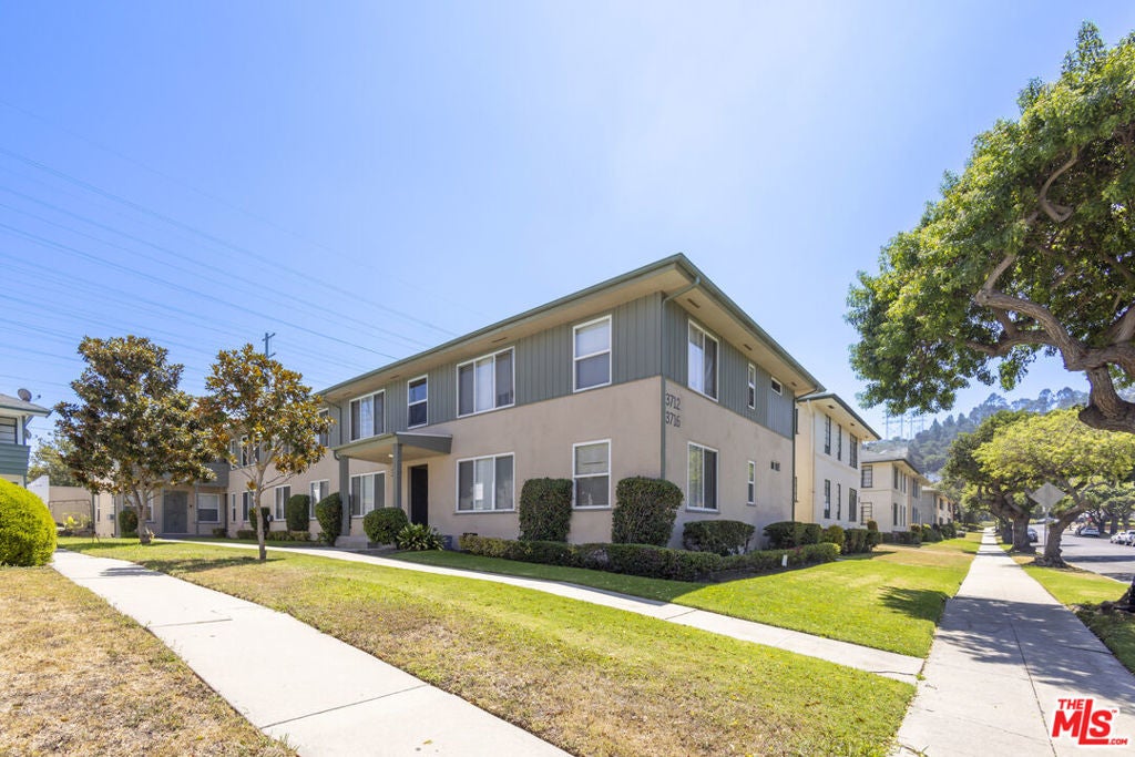 Photo of Listing #25556335