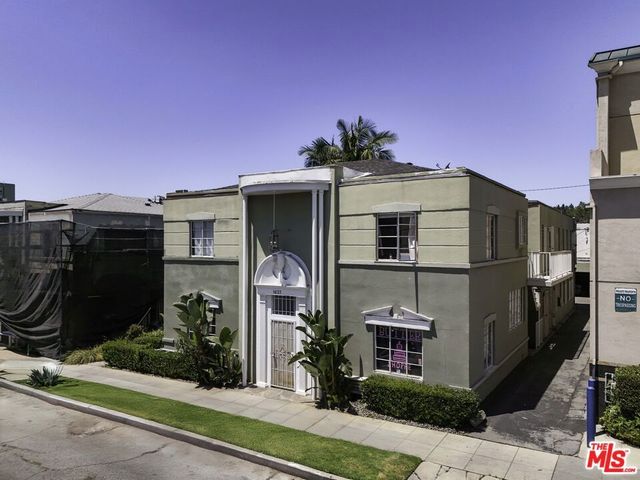 1623 Hillhurst Avenue, Los Angeles