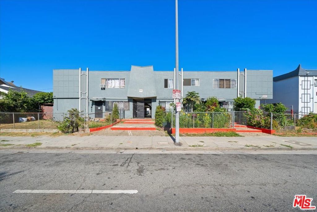 Photo of Listing #25565295