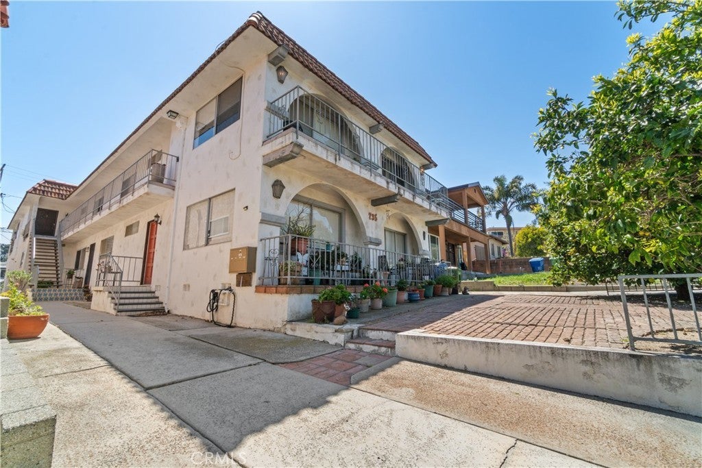 Photo of Listing #SB25159640