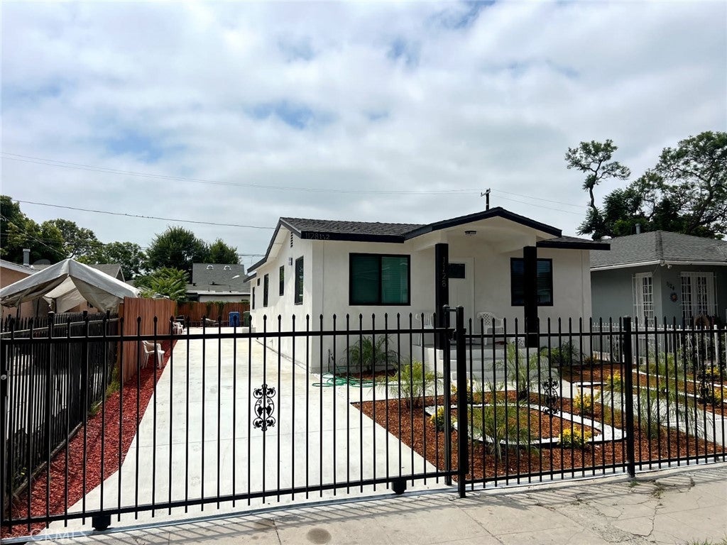 Photo of Listing #DW25165791