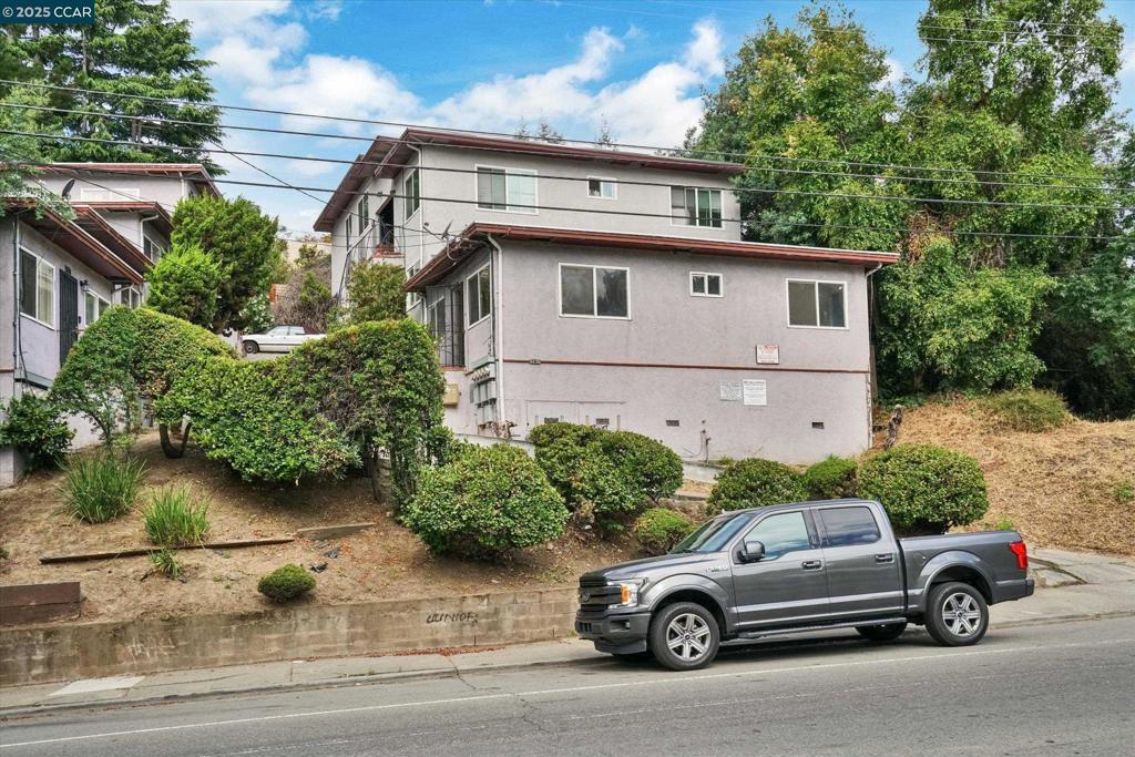 Photo of Listing #41105896