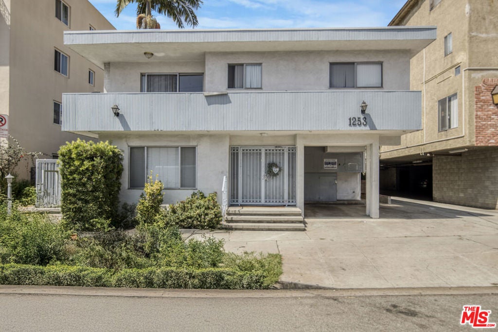 Photo of Listing #25574355