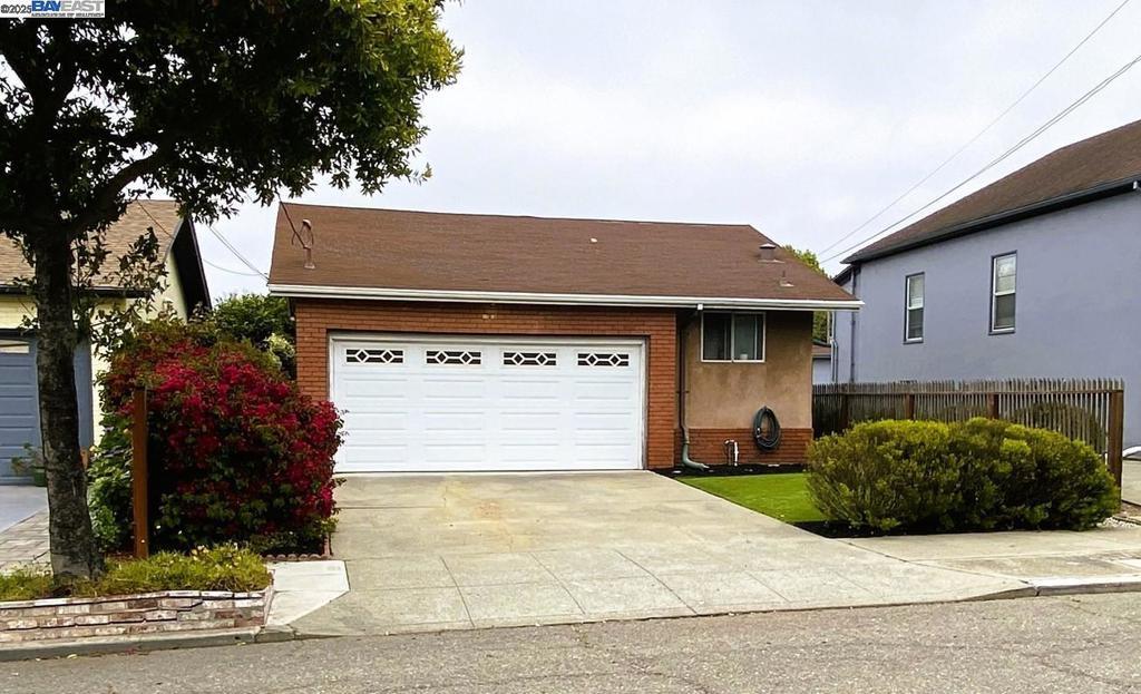 Photo of Listing #41109341