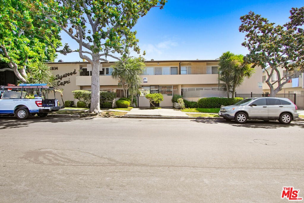 Photo of Listing #25584047